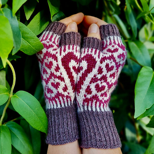 Spread Your Love Mitts Kits