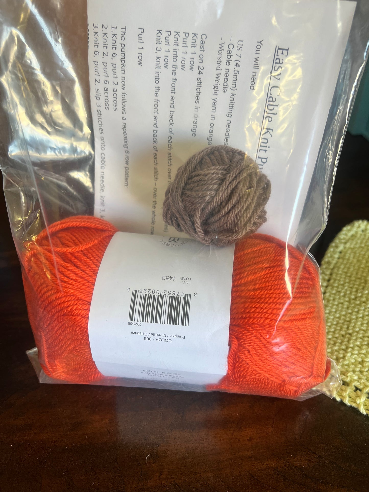 Cabled Knit Pumpkin Kit
