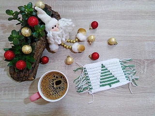 Christmas Mug Rug-Mosaic Crochet